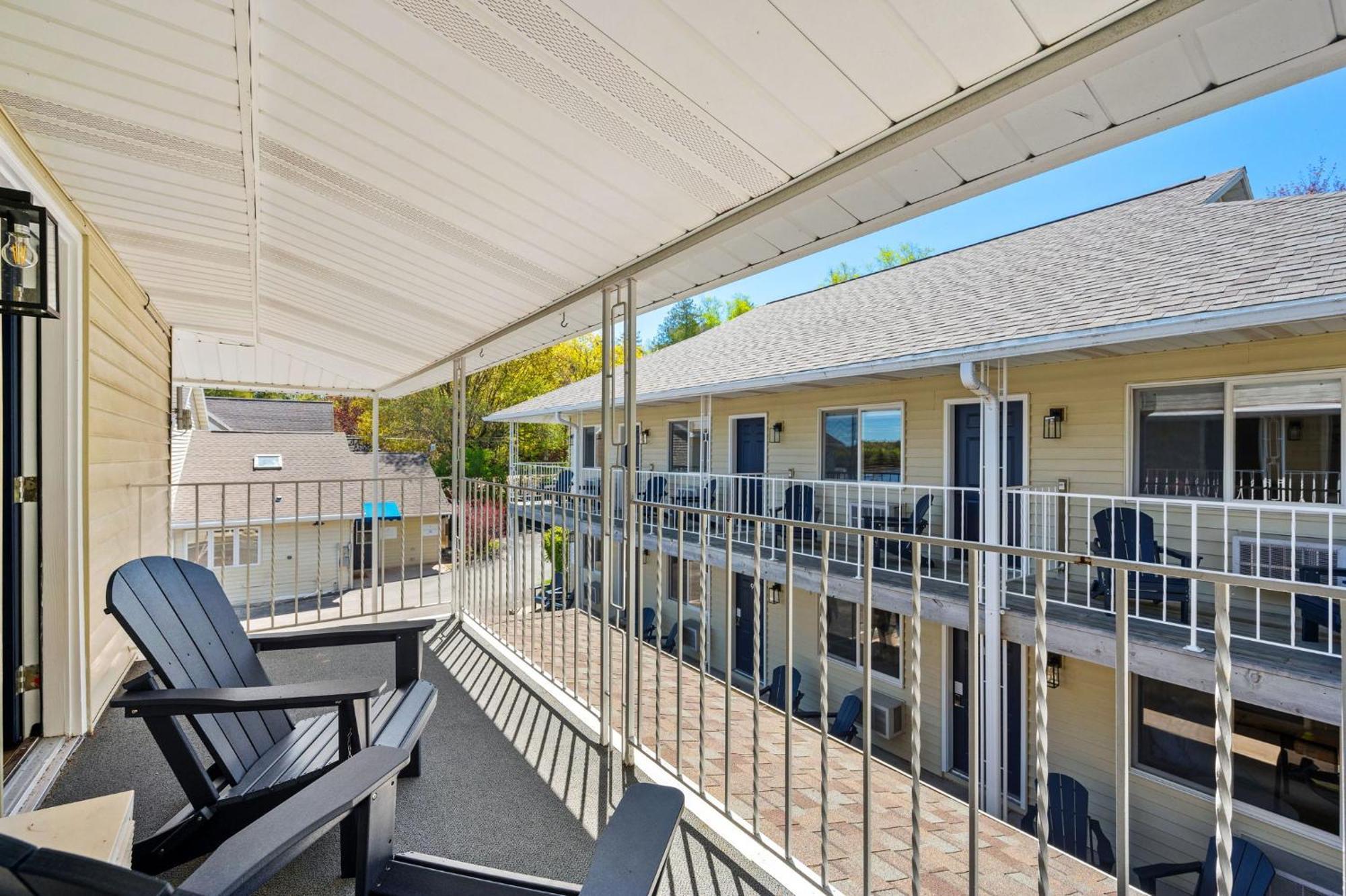 Fresh Coast Motel Fish Creek Exterior foto