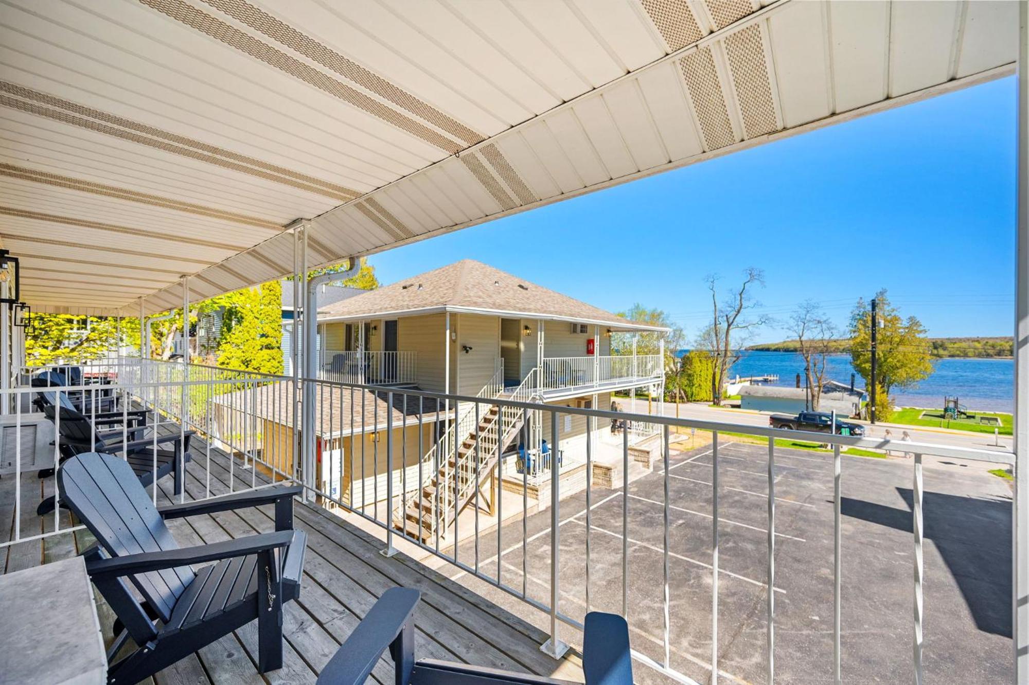 Fresh Coast Motel Fish Creek Exterior foto