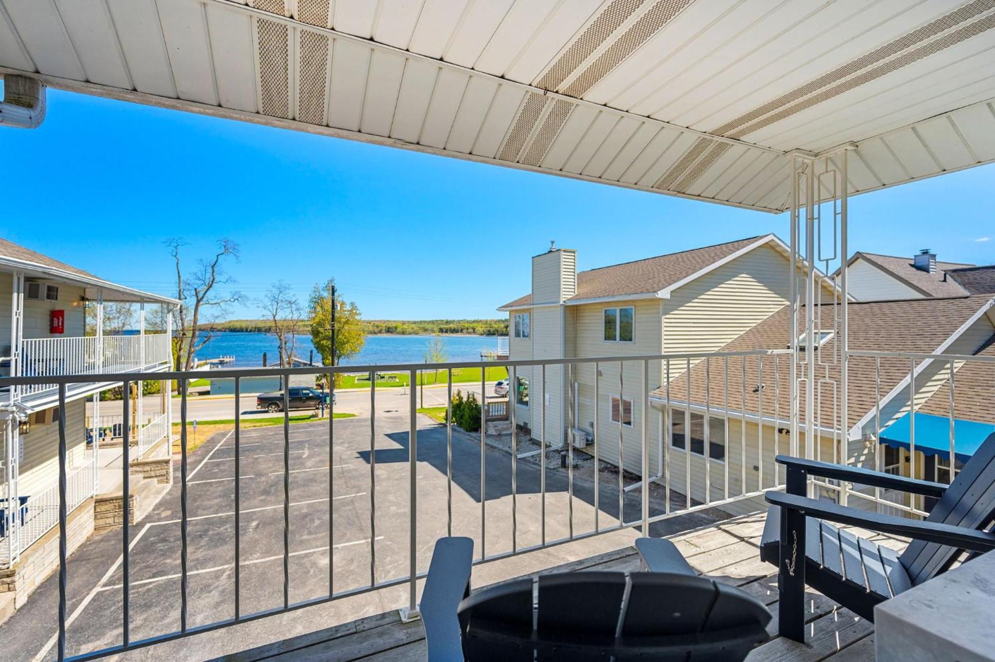 Fresh Coast Motel Fish Creek Exterior foto