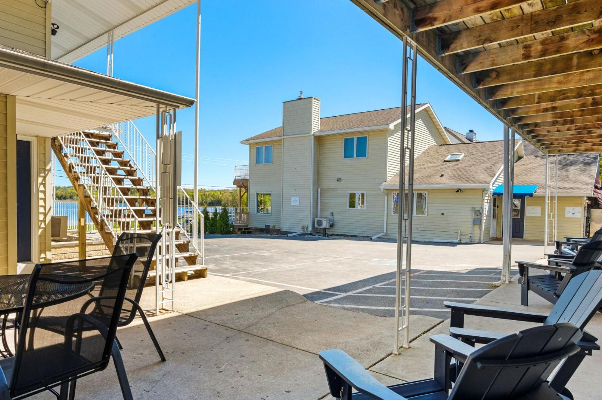 Fresh Coast Motel Fish Creek Exterior foto